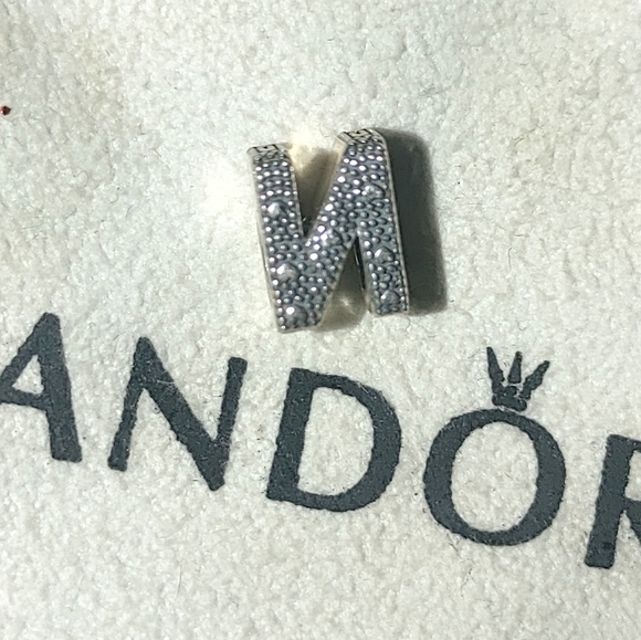 ʕ·ᴥ·ʔ Authentic Retired Pandora Open Letter N Alphabet Charm with Hearts 797468 - Picture 4 of 5